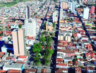 Elevador despenca com nove trabalhadores em construção de Alfenas