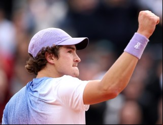 João Fonseca Surpreende em Roland Garros!