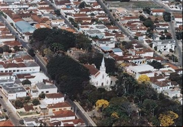 Guaranésia: Fogo na Cana de Acúcar