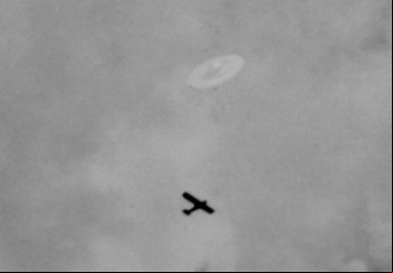 UFO sobrevoando a cidade de Poços de Caldas