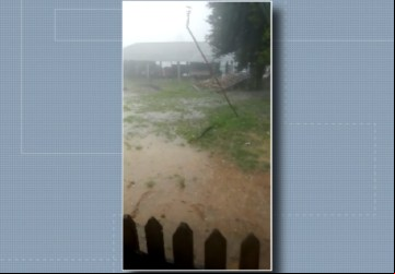 ventania criou ondas de até dois metros nos Lagos de Furnas