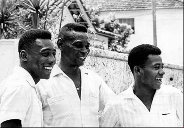 Pelé, seu pai Dondinho e o mano Zoca...