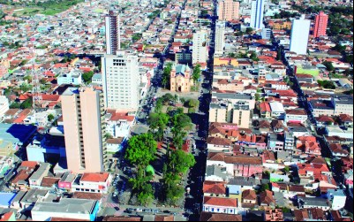 Elevador despenca com nove trabalhadores em construção de Alfenas